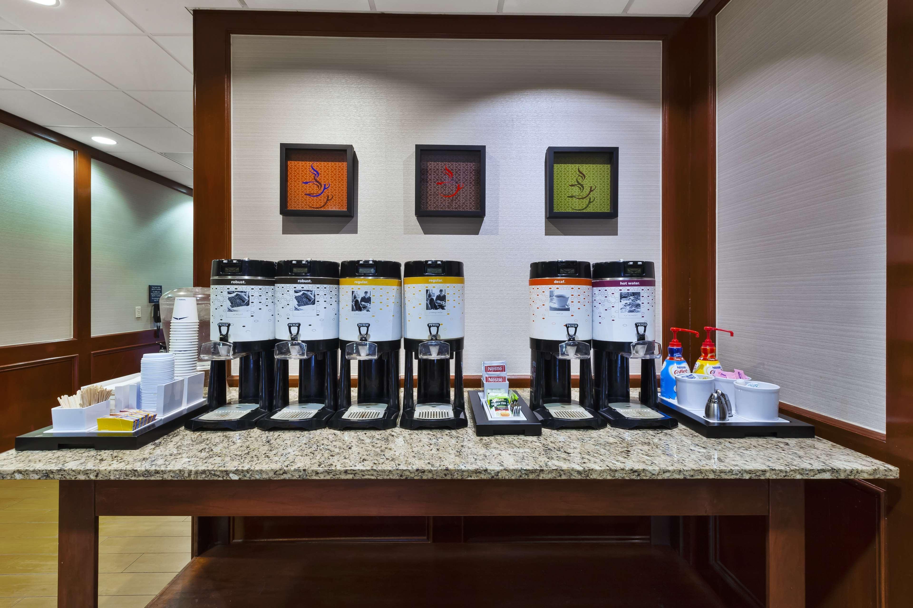 Hampton Inn Detroit/Southgate Exterior photo