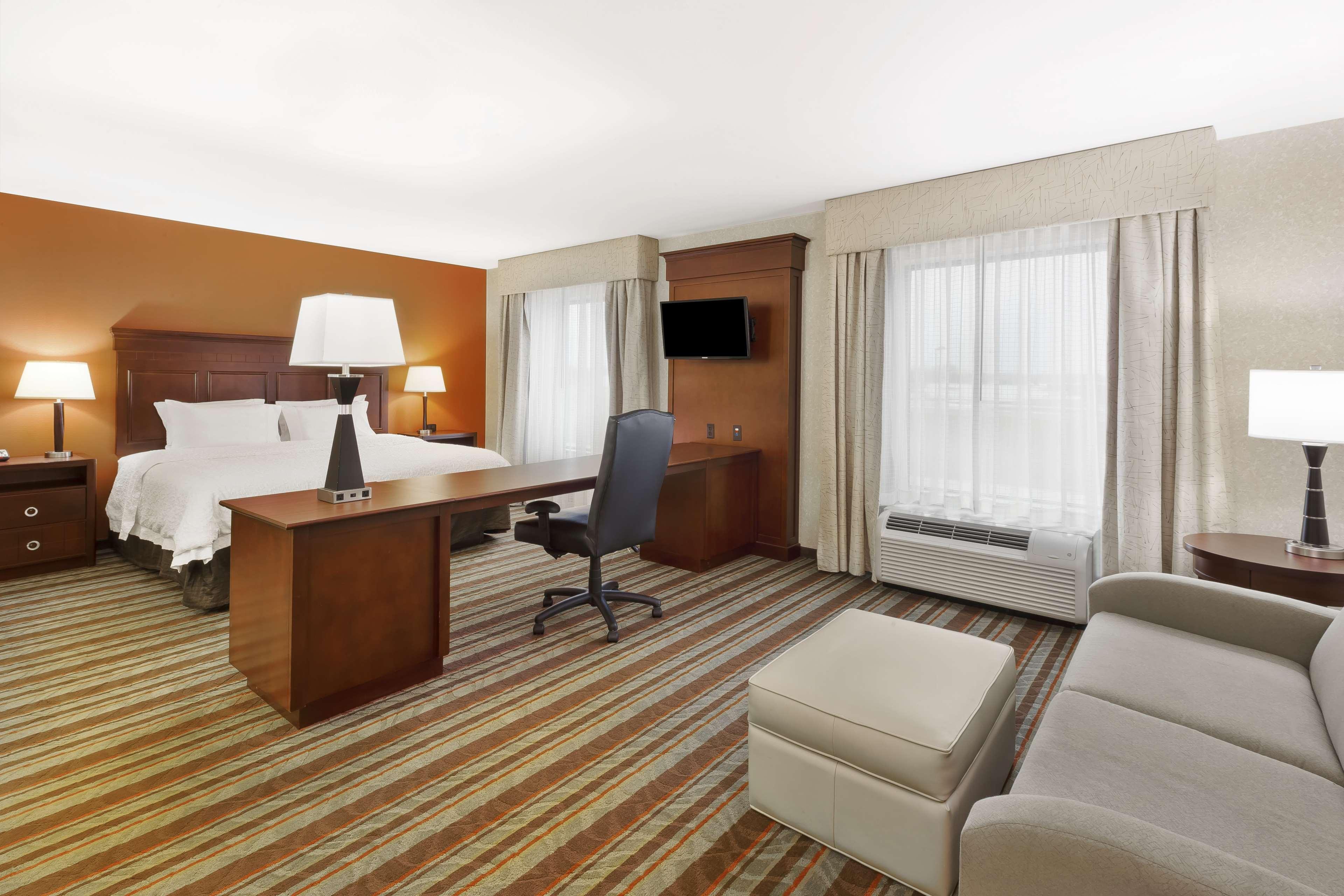 Hampton Inn Detroit/Southgate Exterior photo