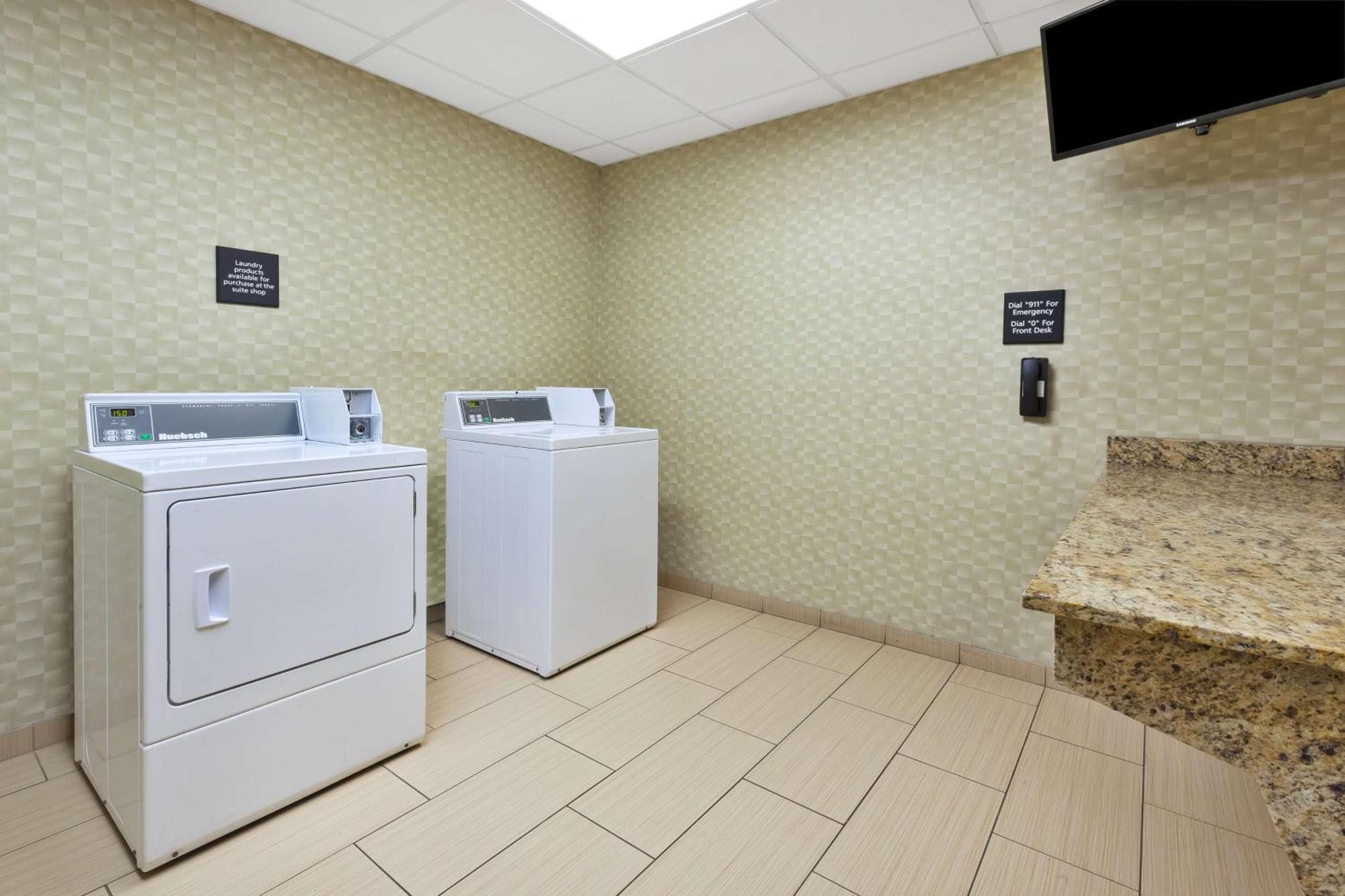 Hampton Inn Detroit/Southgate Exterior photo