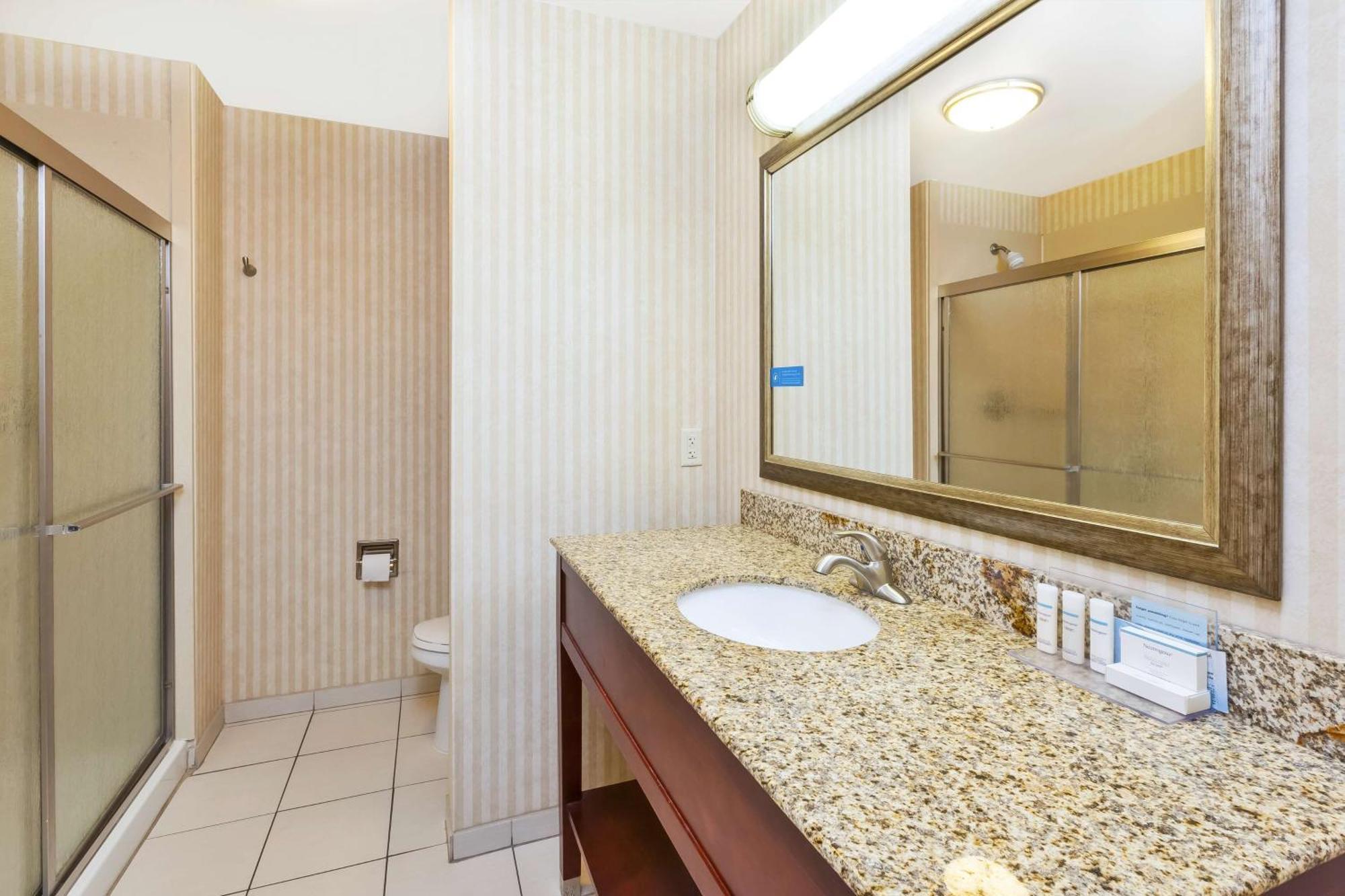 Hampton Inn Detroit/Southgate Exterior photo