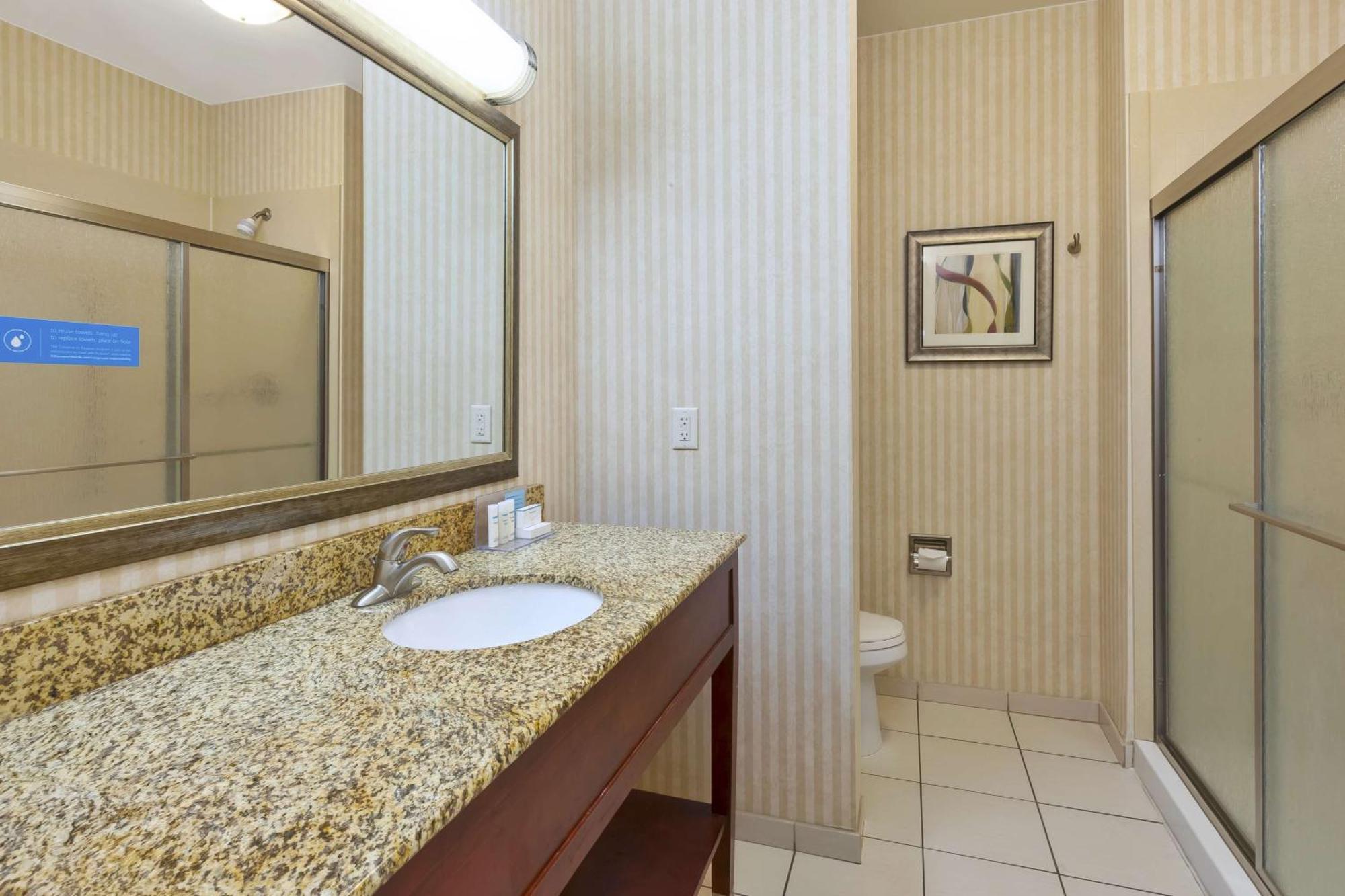 Hampton Inn Detroit/Southgate Exterior photo